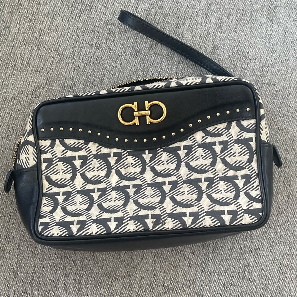 Ferragamo Wristlet